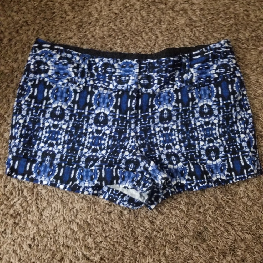 Maurices Blue Pattern Shorts 15/16